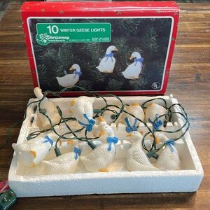 Christmas Around the World Winter Geese Lights